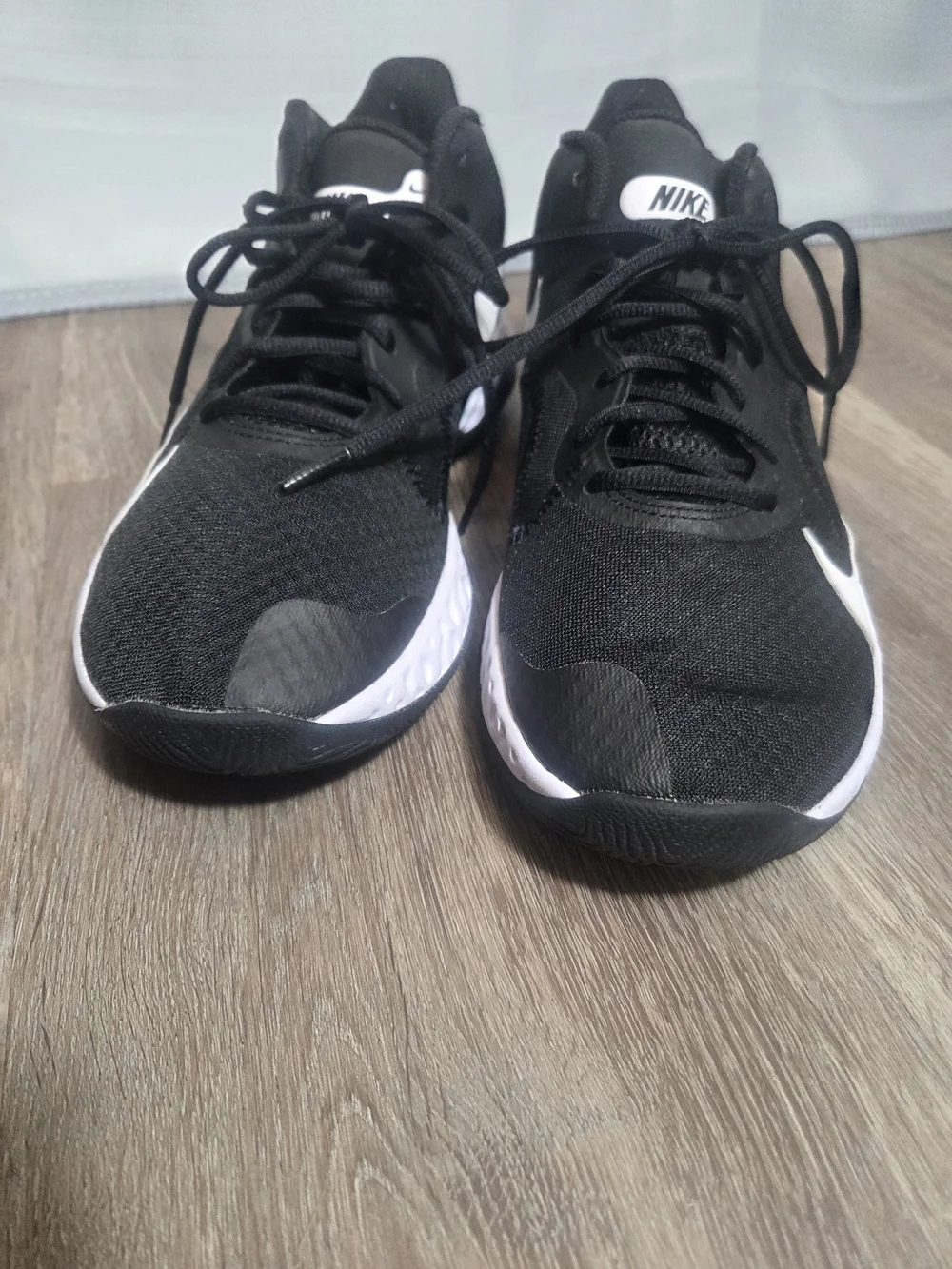 Nike Renew Elevate Men’s 9.5 Black White Basketball Shoes CK2669-001